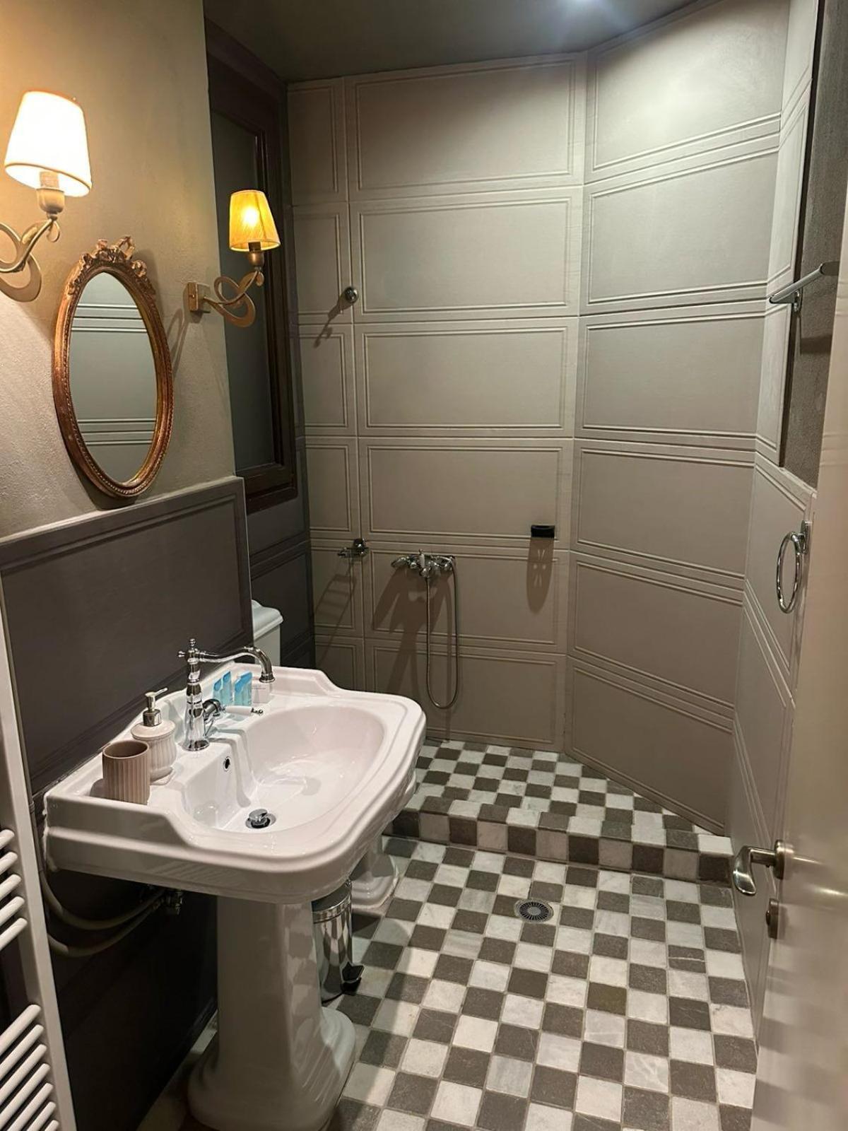 Melies Boutique Hotel Káto Loutrákion Esterno foto