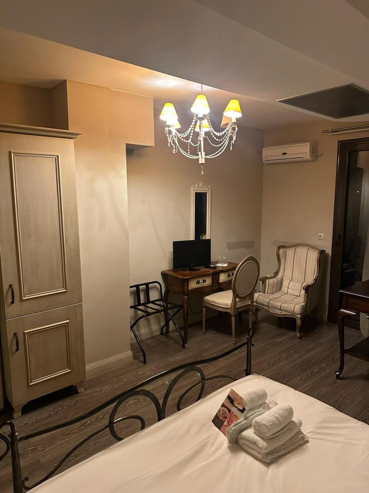 Melies Boutique Hotel Káto Loutrákion Esterno foto